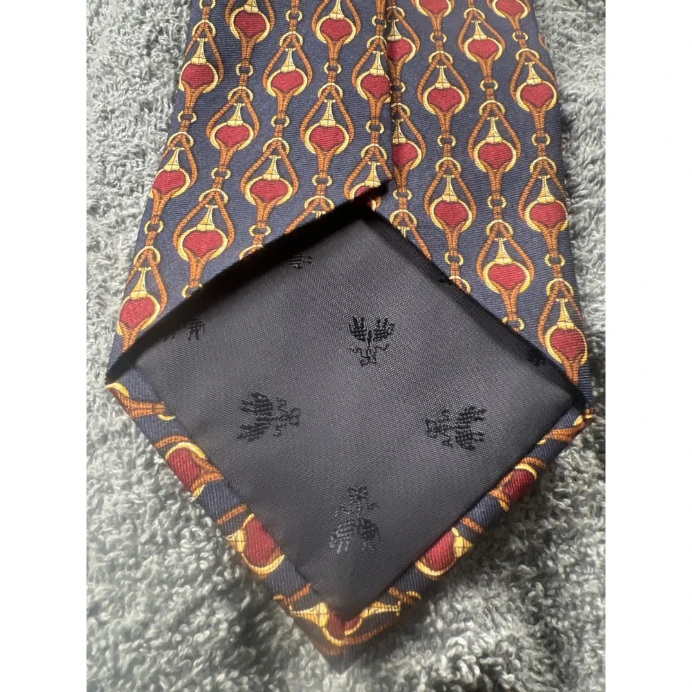 Brooks Brothers maker Silk Tie Navy Red Gold Horse Bit Pattern Made USA‎
